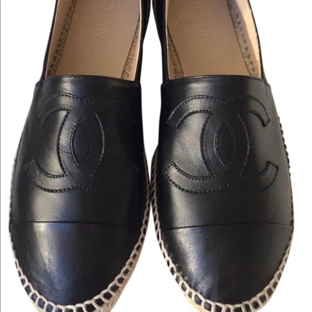 Chanel lambskin espadrilles w/box
